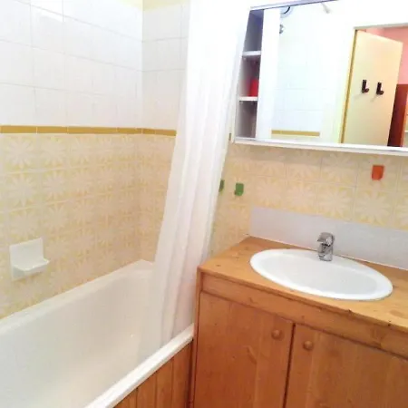 Les Menuires, 1 Piece, 4 Personnes - Fr-1-574-15 Apartment *